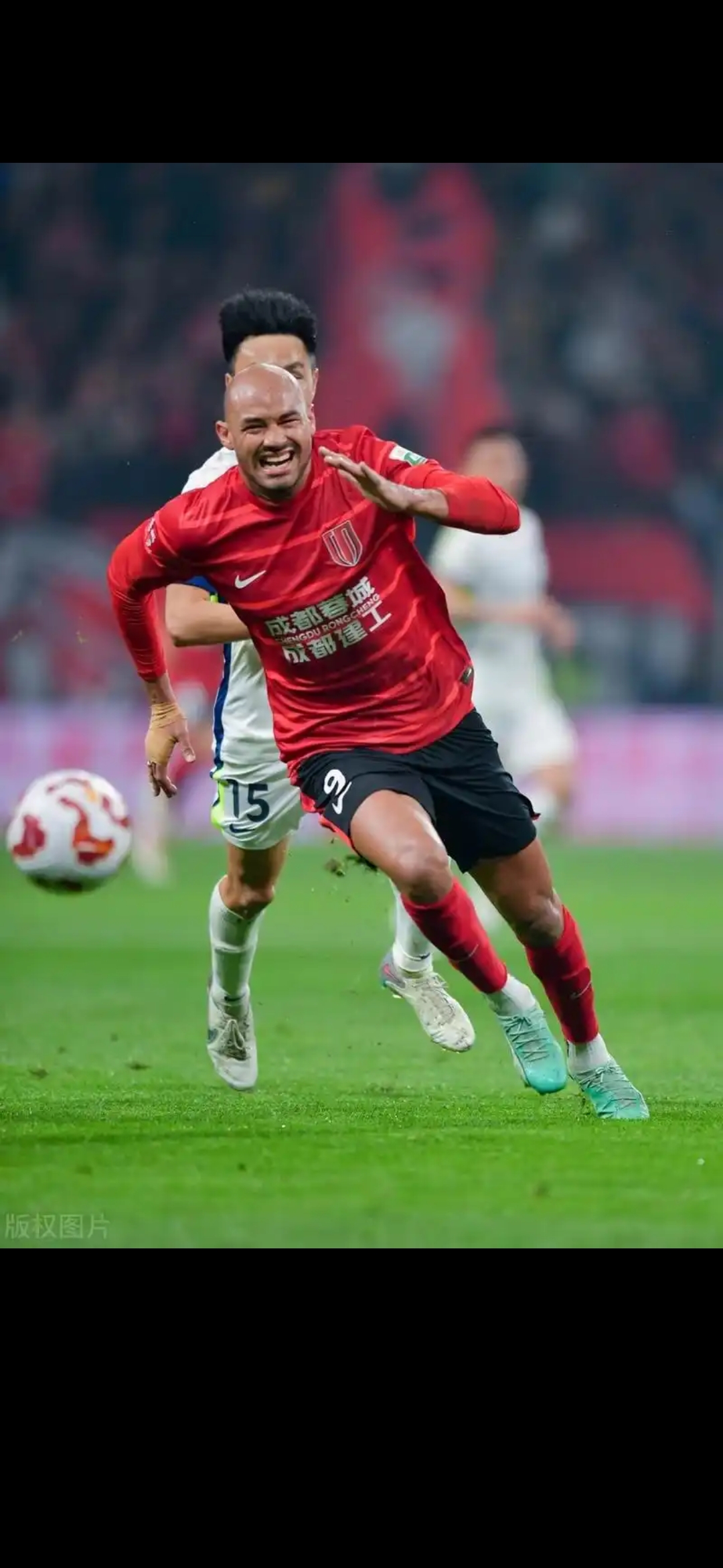 中国完胜塞维利亚，格列兹曼统治全场